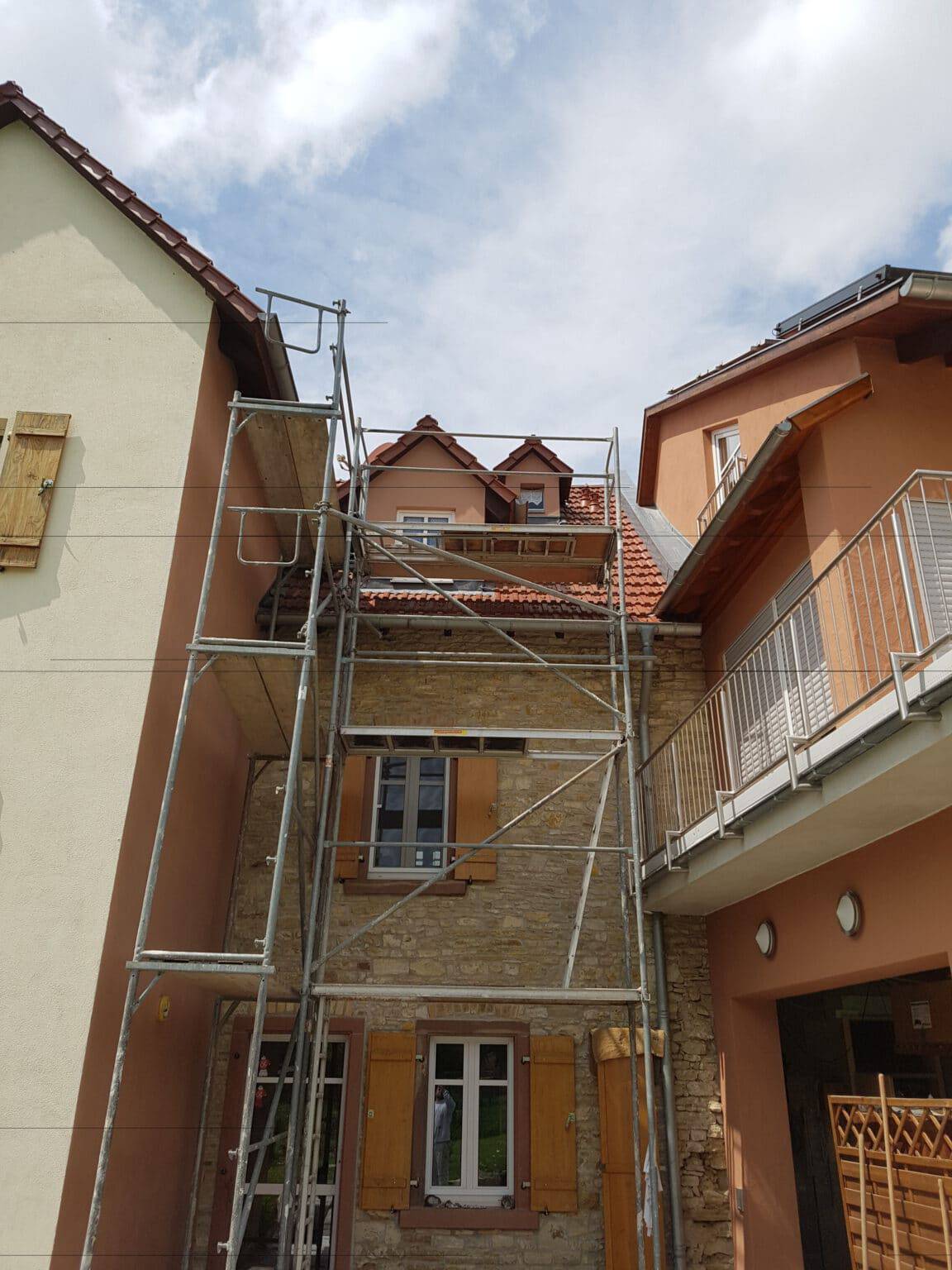 Deckenpaneelen in Hochglanz - Malermeister Ries